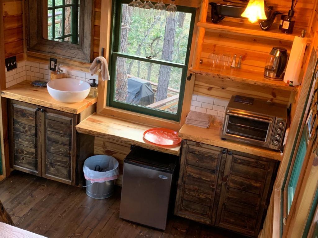 Treehouse Ranch Hotel Goldendale Exterior photo
